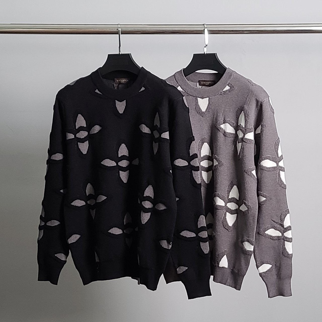 LV 엠보 플라워 니트