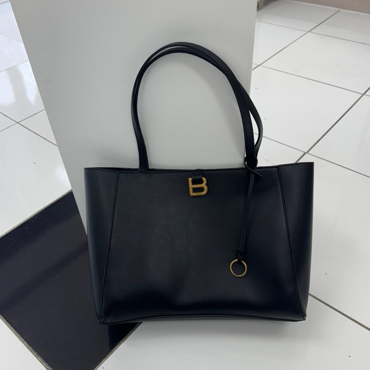 🤴🏻  #발렌시아가 (Bal) 토트백 블랙🤴🏻