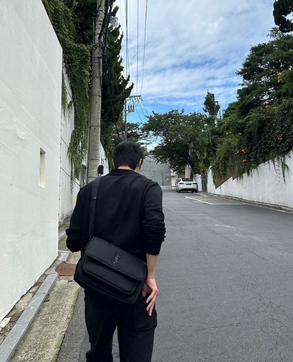 생VV 에코닐 니키 메신저백