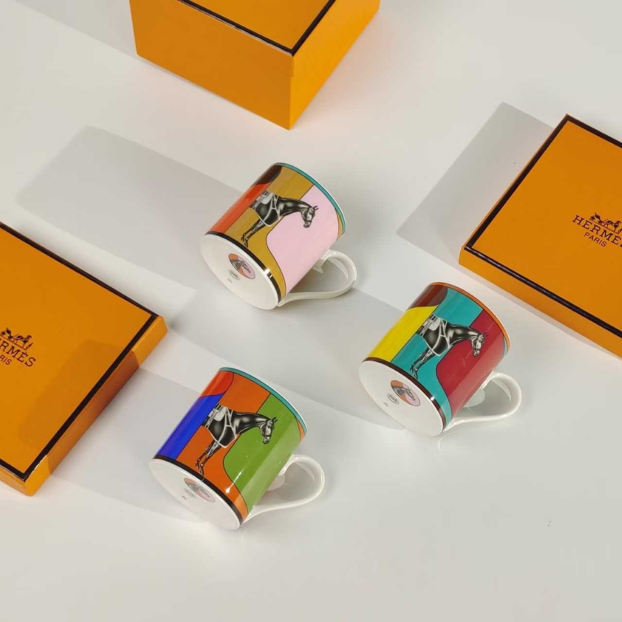에VVV 라세르펜틴 에르메스머그컵 풀V박스