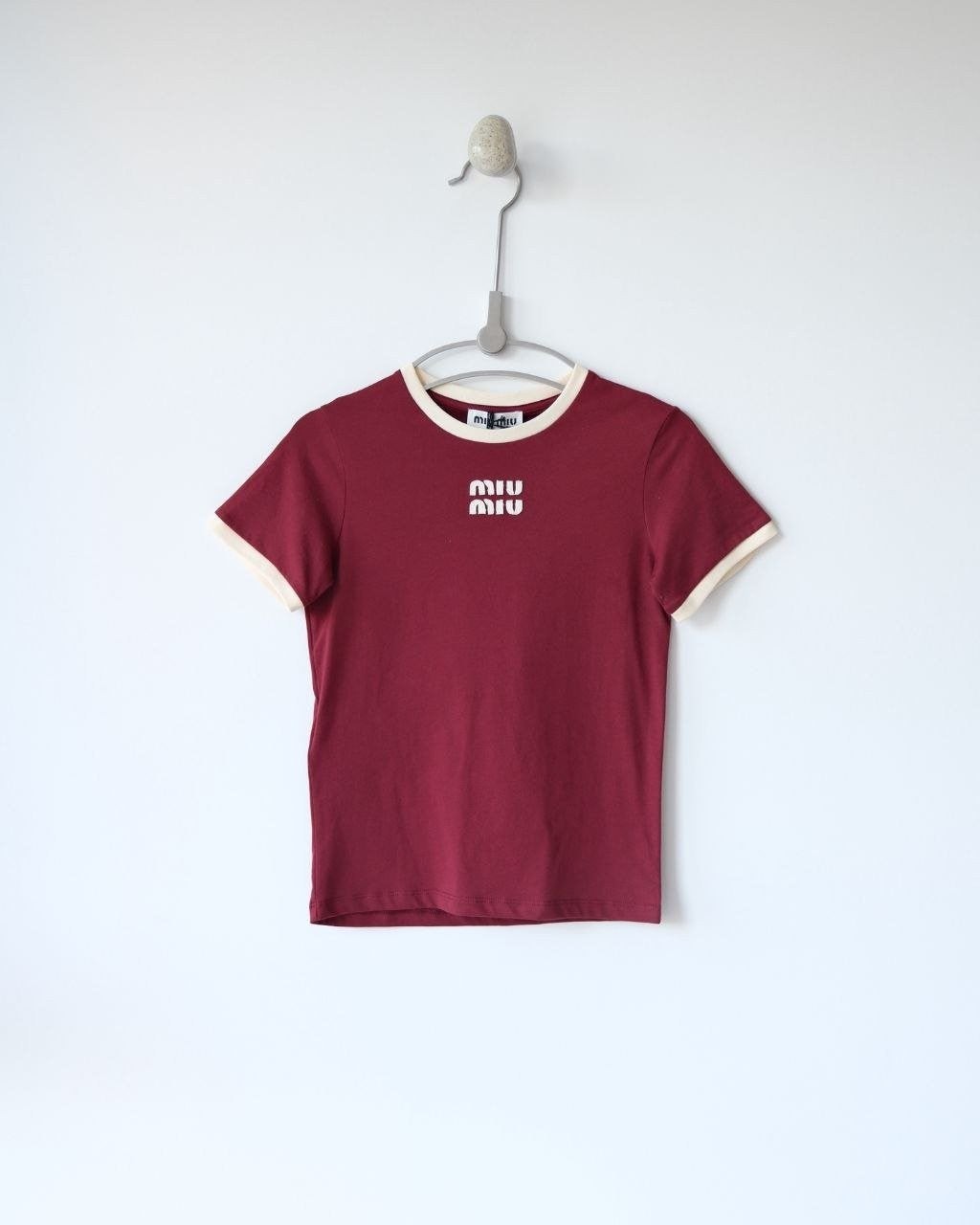 💕 미*** 26 컨템포러리 로고 티셔츠 - 수입