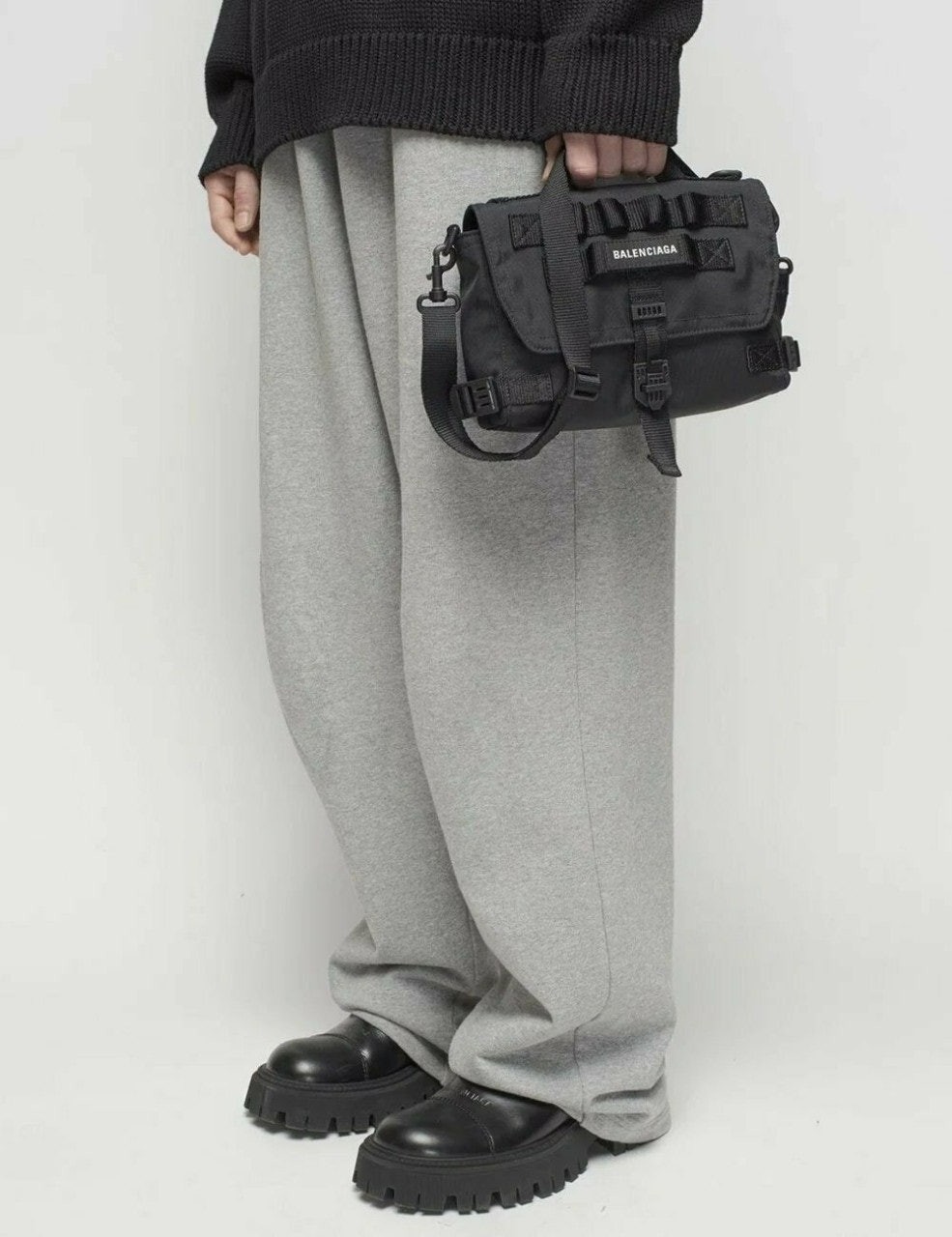 💕 발**** 아미 메신저백