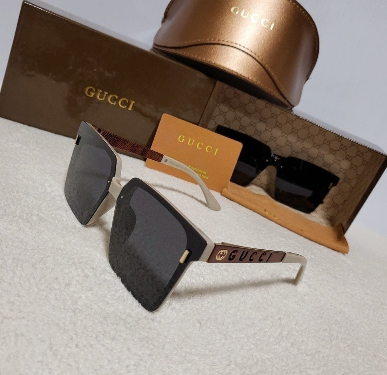 💕 구* 사이드 로고 선글라스 (베이지)