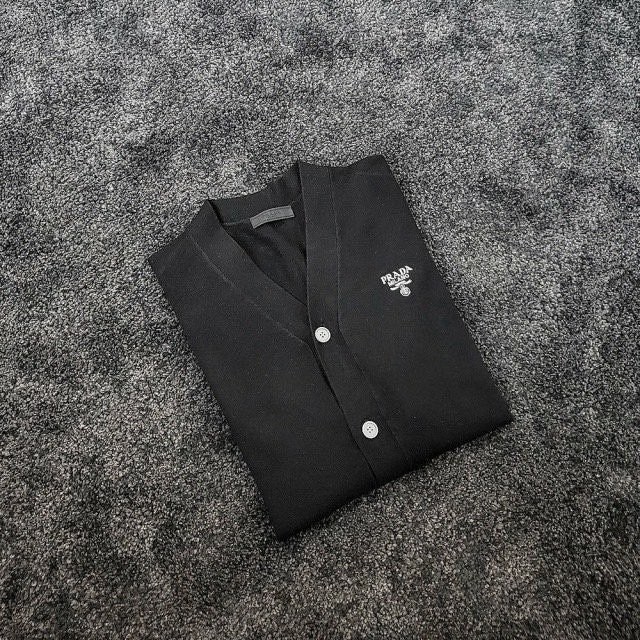 💕 프** 밀라노 자수로고 가디건