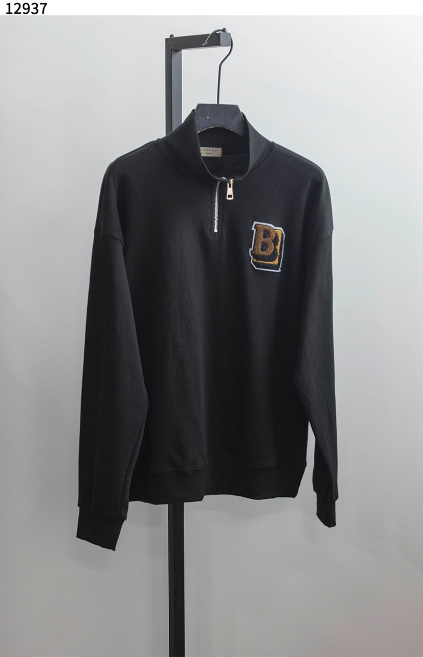 #버버리 [BURBERRY] 로고 포인트 스웻셔츠 신상입고💢 #상의 #티셔츠 #12937