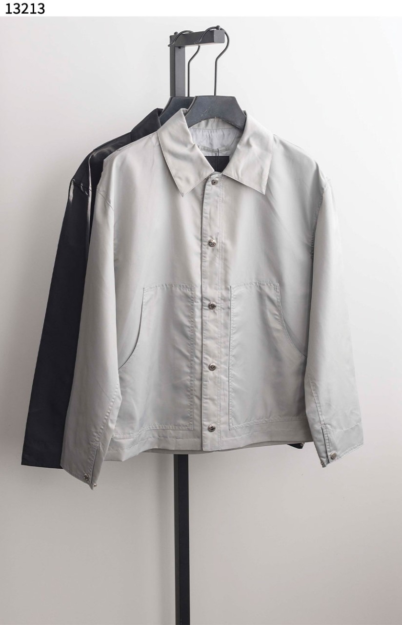 #프라다 [PRADA] 블루종 심플 카라 재킷 신상입고💢 #상의 #자켓 #13213