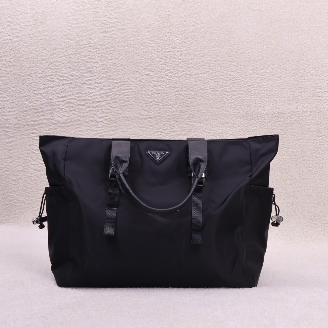 ✨프라다 리나일론 트래블 토트백 ✨
