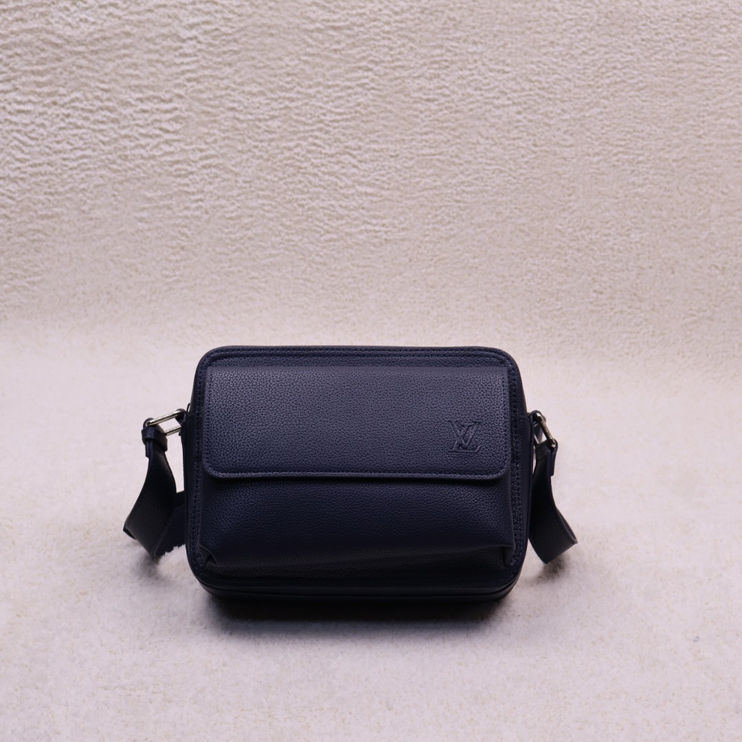 ✨루이비통 보딩 메신저 ✨