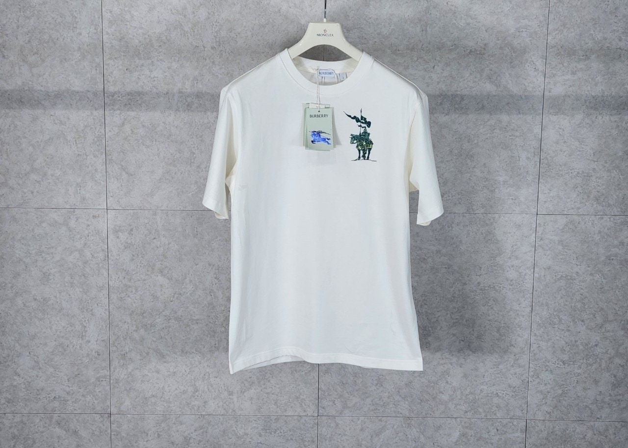 2025 #버** EKD 코튼 티셔츠 입고~