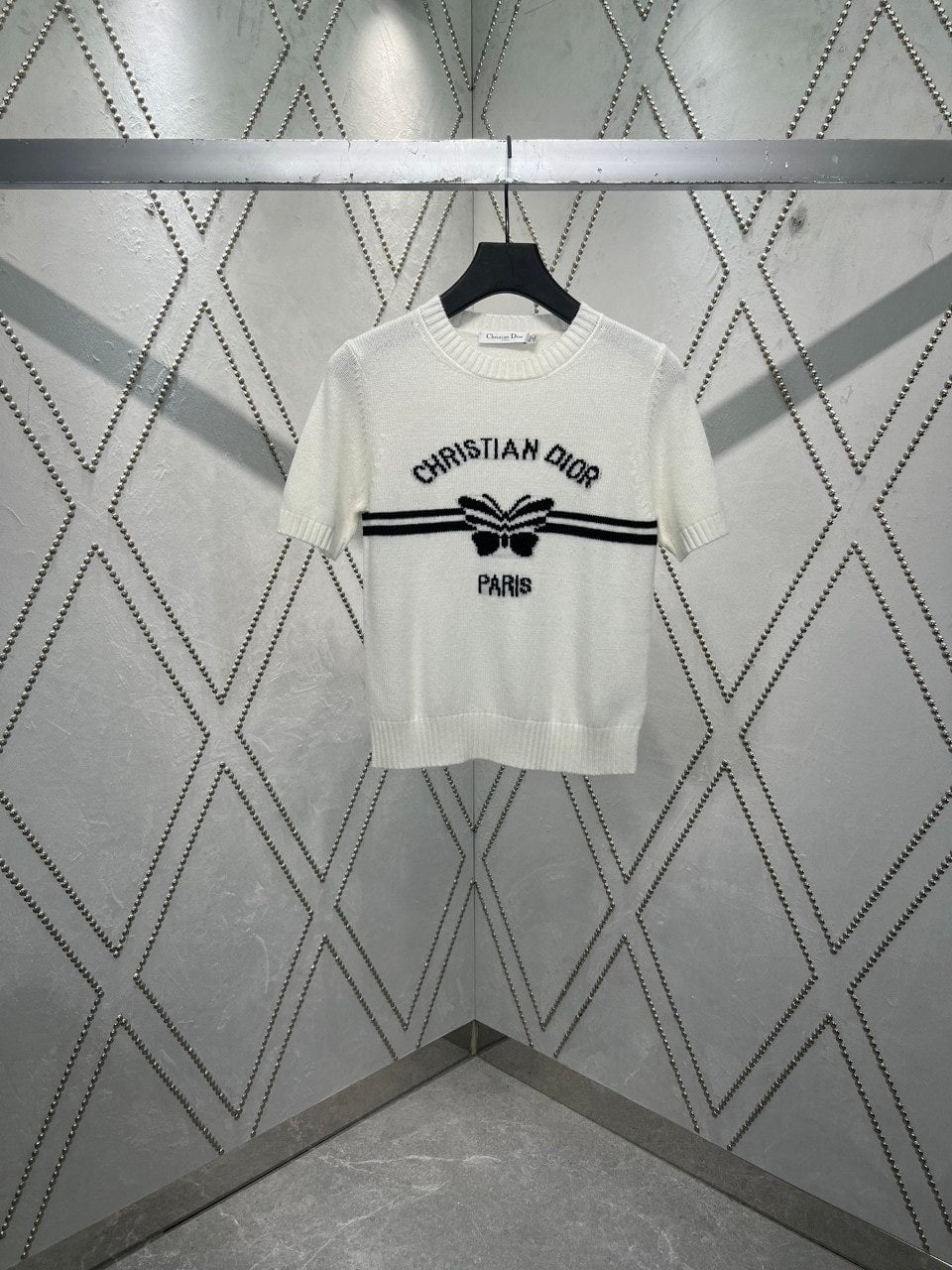 크리스찬 디* 파피용 모티프 캐시미어 슬리브드 니트