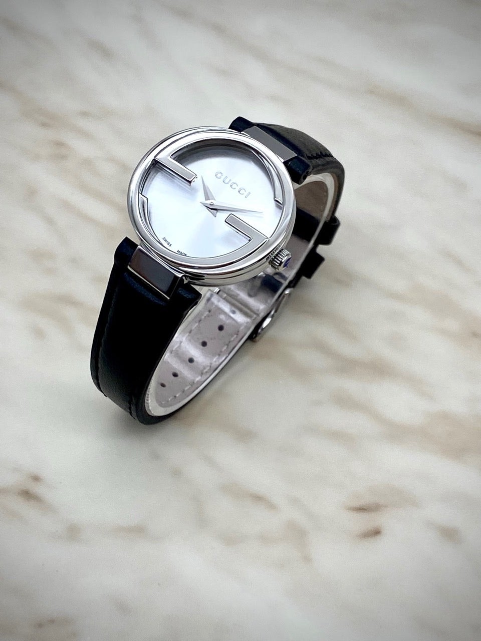 구* 인터로킹 화이트다이얼