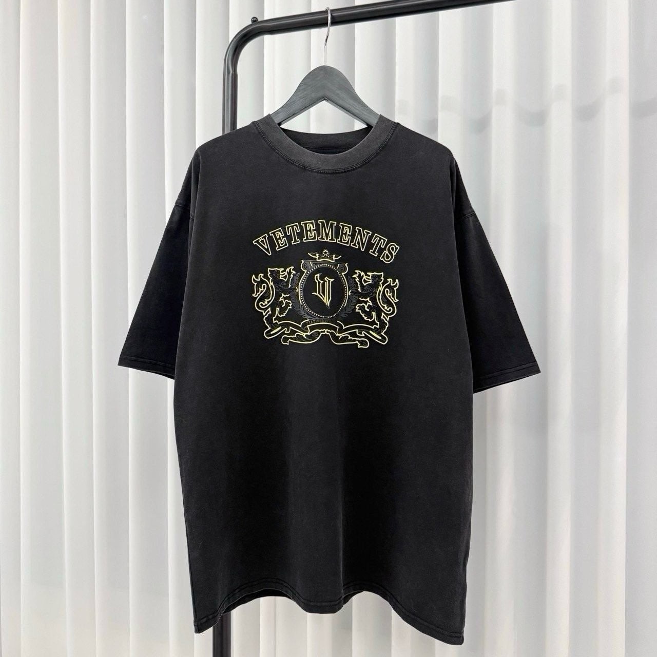 💕 베** 블랙 로얄 반팔 티셔츠