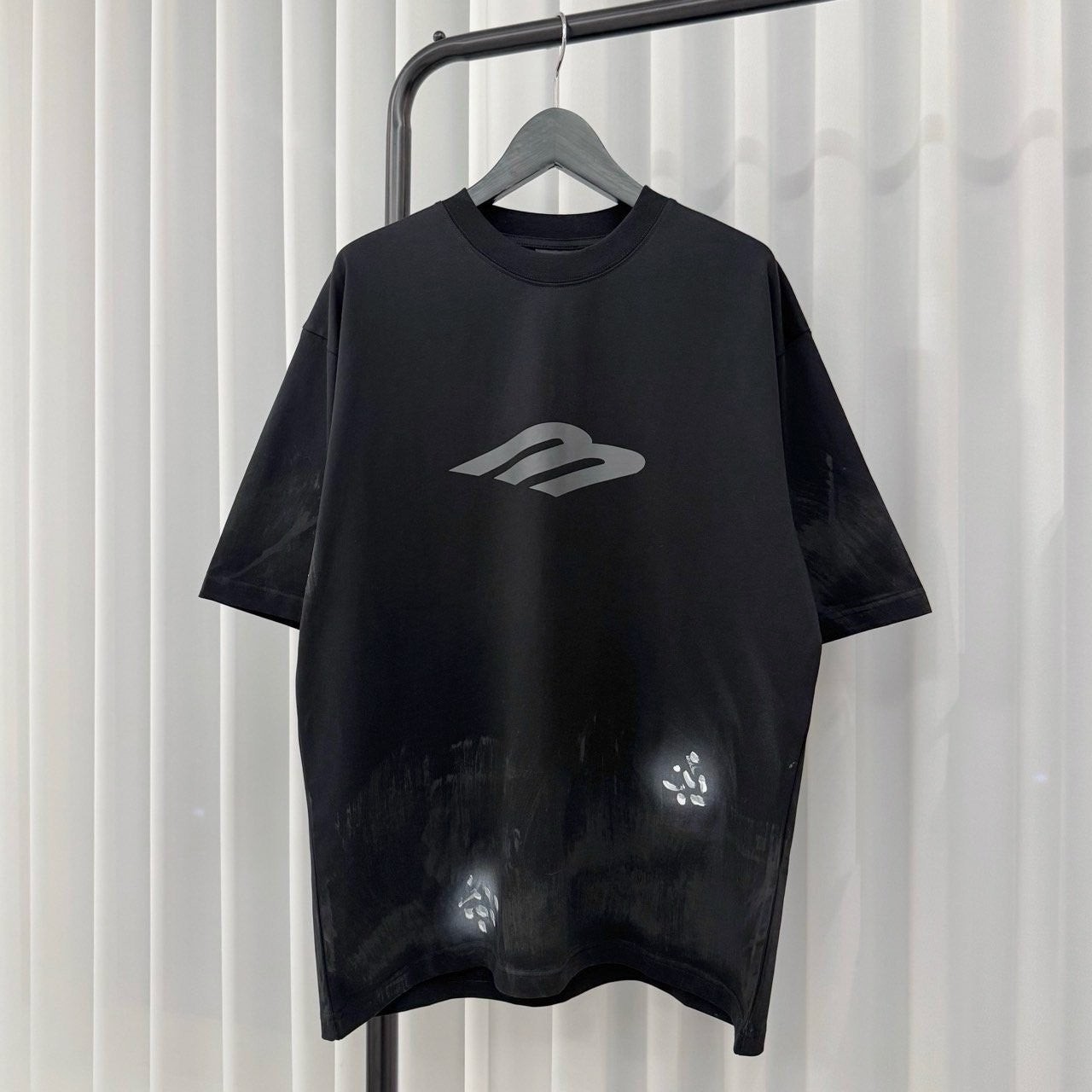 💕 발**** 그래픽 로고 페인티드 반팔 티셔츠