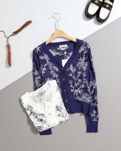 #디올 [ D*OR ] 수입 플로워 자수 브이넥 가디건 입고💢 #여성상의 #가디건