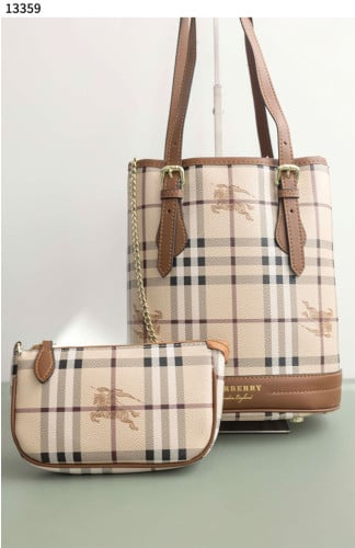 #버버리 [BURBERRY] 체크 버킷 토트백 신상입고💢 #가방 #13359