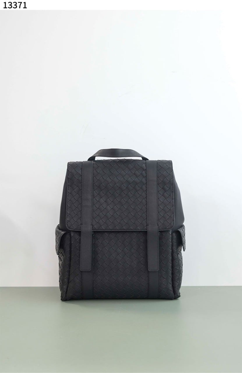 #보테가베네타 [BOTTEGA VENETA] 남성 백 투 스쿨 백팩 신상입고💢 #가방 #13371