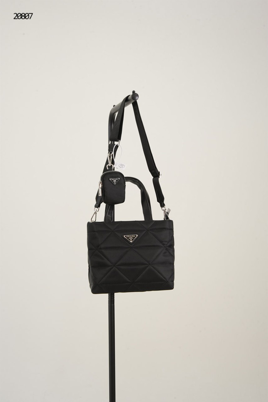 🔆 [PRADA] 프라다 패딩 리나일론 토트백 🔆