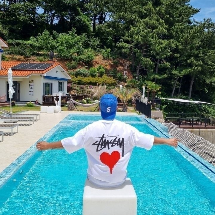💕 스** 스탁 하트 로고 반팔티