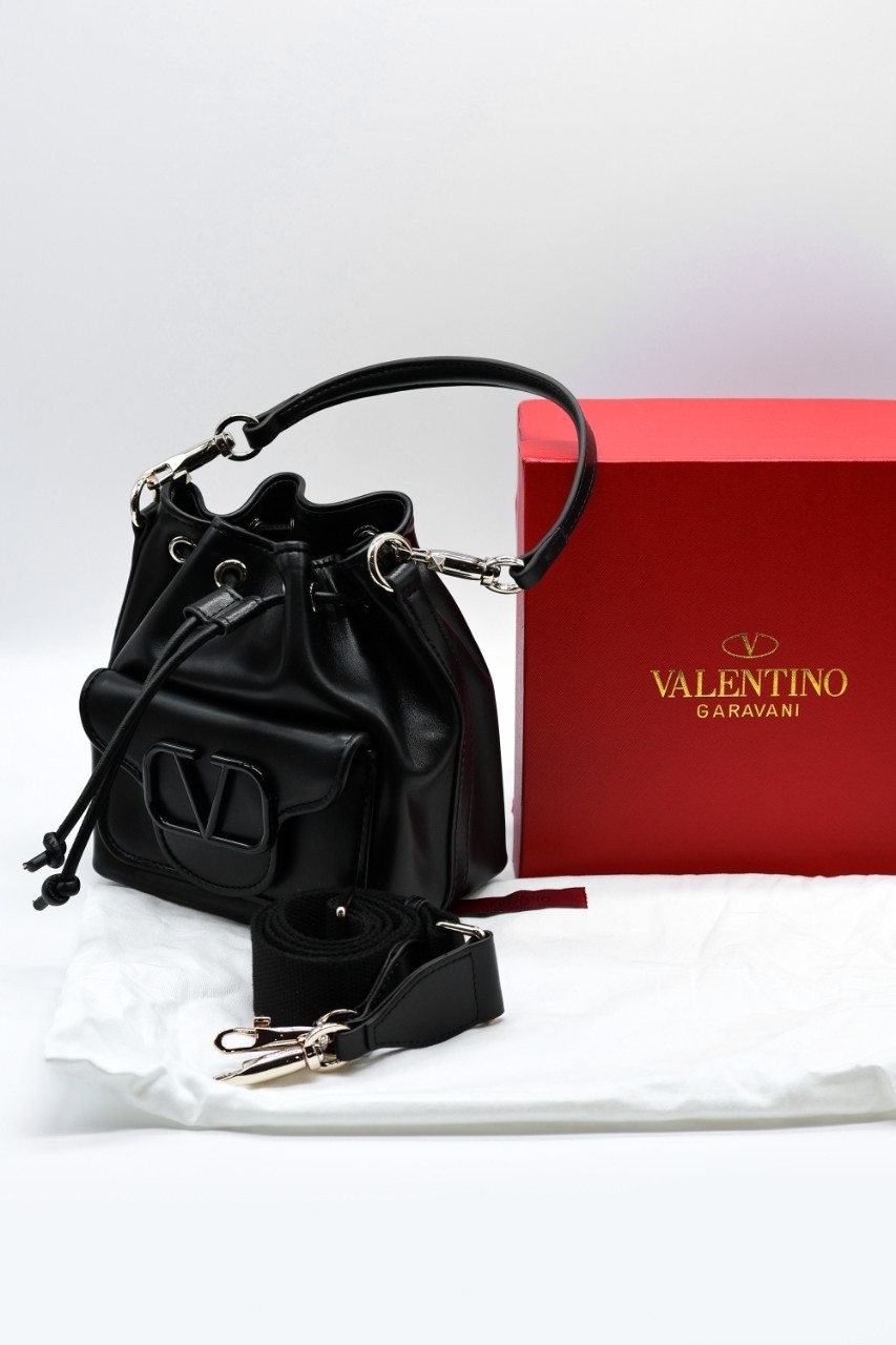 발렌티노 VALENTINO 로코 버킷백