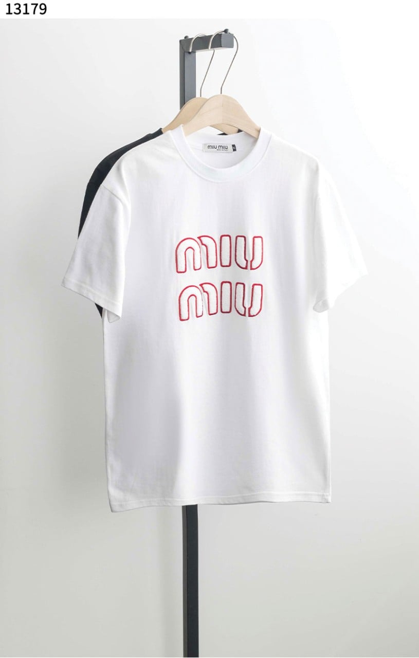 #미우미우 [MIU MIU] 반팔 저지 티셔츠 신상입고💢 #상의 #티셔츠 #13179