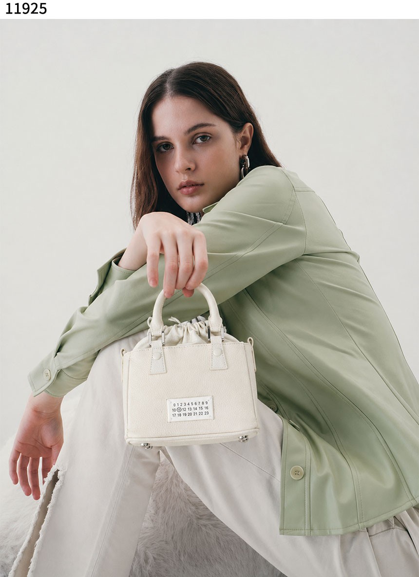 #메종마르지엘라 [Maison Margiela] 수입프리미엄급 메종마르지엘라 5AC 탑 핸들 레더 미니 토트백 신상 입고💢 #태그 #가방 #11925