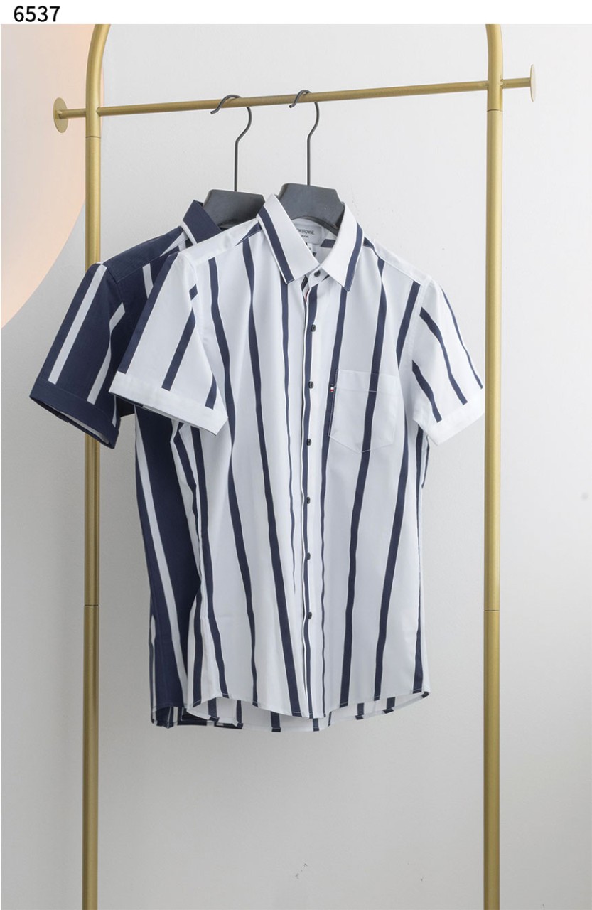#톰브라운 [Thom Browne] 스트라이프 포켓 플랩 셔츠 신상입고💢 #상의 #셔츠 #6537
