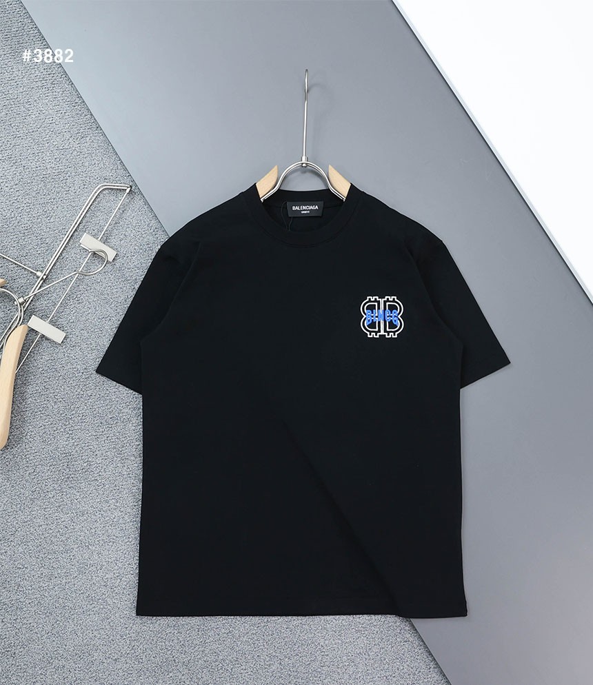 🍀 [BALENCIAGA] 발렌시아가 BB 이니셜 자수로고 라운드 반팔 티셔츠 🍀