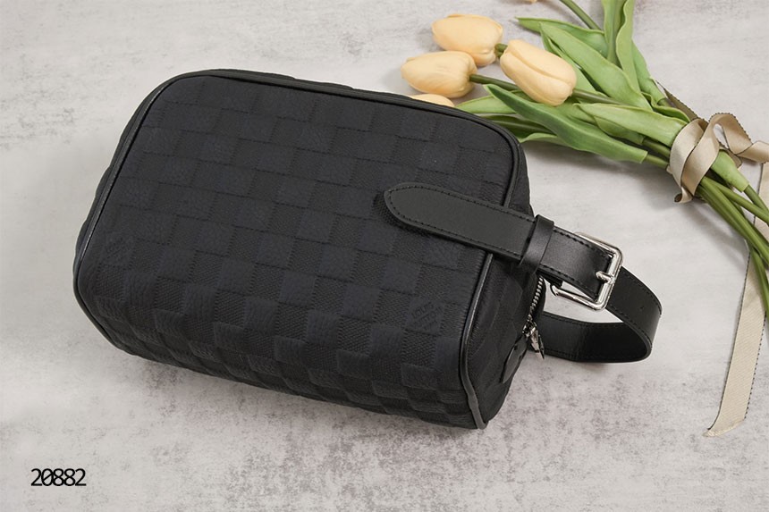 🔆 [Louis Vuitton] 루이비통 다미에 돕키트 토일렛 백 🔆