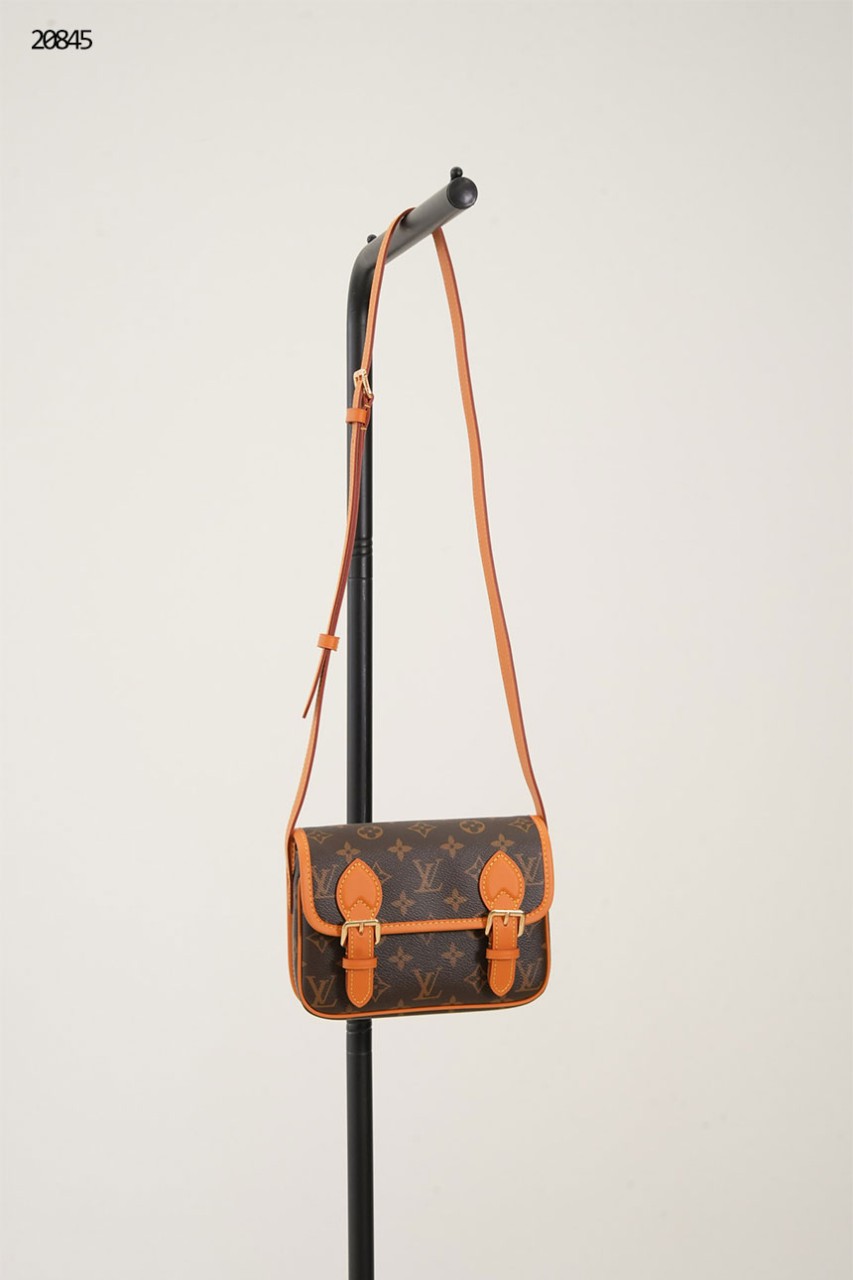 🔆 [Louis Vuitton] 루이비통 사첼 웨어러블 월릿 백 🔆
